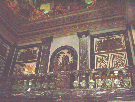 Oldway556 Oldway Mansion stairwell