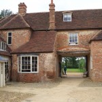 Stowe New Inn courtyard